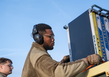Travis AFB Airmen put new cargo conveyor system to the test