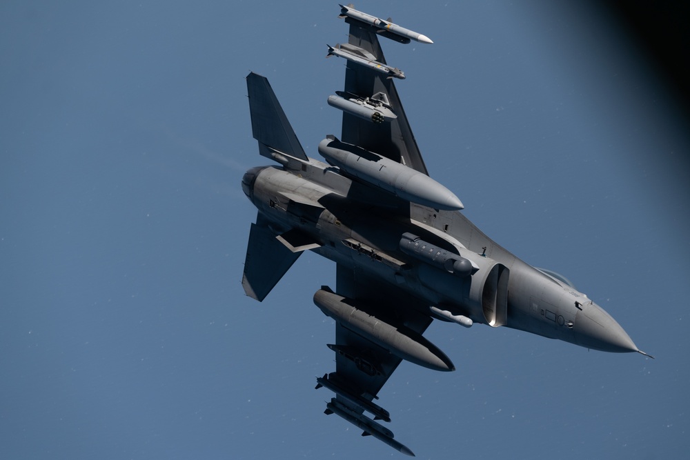 U.S. Fighting Falcons conduct Defensive Counter-Air operations over the CENTCOM AOR