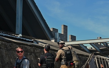 Civil Support Team pulls security along collapsed building