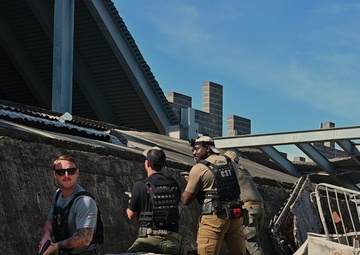 Civil Support Team pulls security along collapsed building