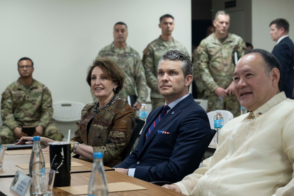 SD Hegseth Visits Malacañang Palace, Camp Aguinaldo, Manila American Cemetery