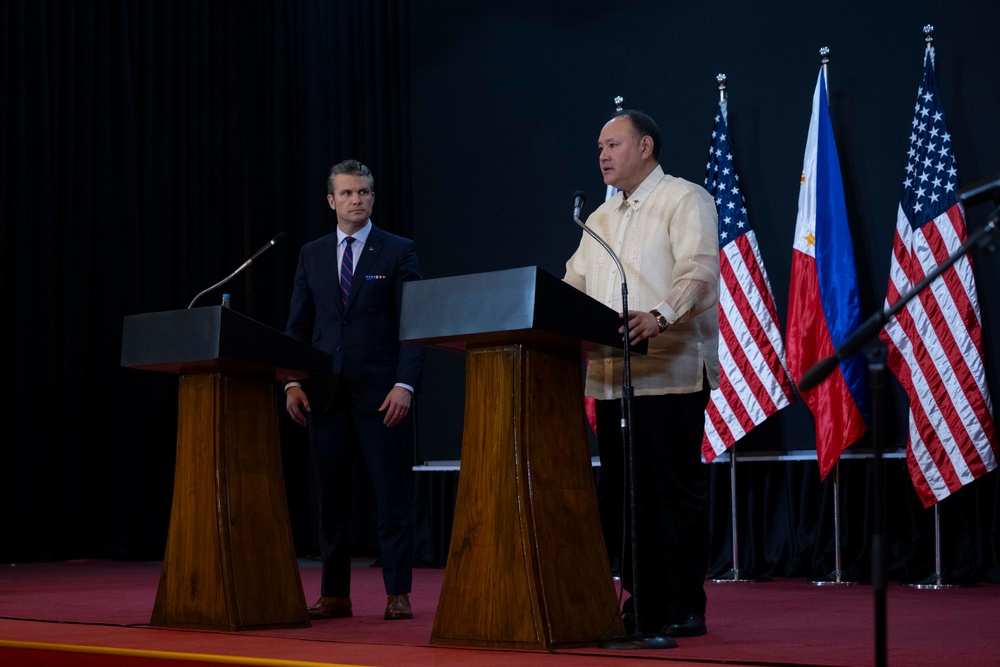 SD Hegseth Visits Malacañang Palace, Camp Aguinaldo, Manila American Cemetery