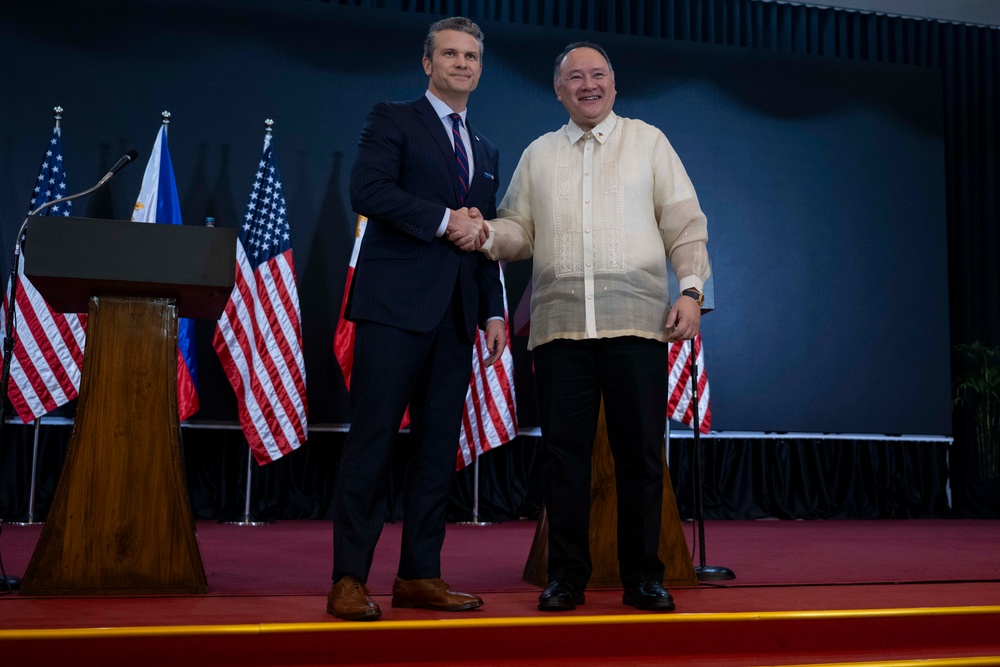SD Hegseth Visits Malacañang Palace, Camp Aguinaldo, Manila American Cemetery