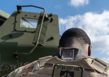 Thunderbolt Convergence: NATO forces demonstrate rapid HIMARS deployment and joint fires capabilities