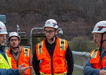 CAT 513 visits Bluestone Dam