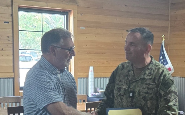 NIOC Pensacola Bids Farewell to Civil Servant