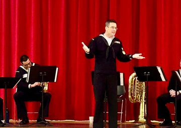 U.S. Fleet Forces Brass Quintet visits Woodstock Elementary School