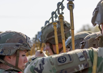 2ND BCT Conducts Sustained Airborne Training Prior to Joint Forcible Entry Operation, JRTC 25-05.