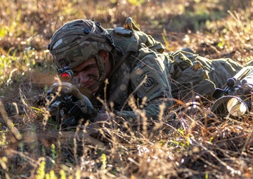 1-325th AIR dig hasty fighting positions, JRTC 25-05