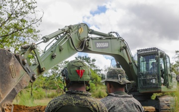 Philippine, US Army Soldiers Conduct Survivability Training