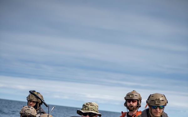 URT-12: NASA engineers and Sailors begin recovery-at-sea training