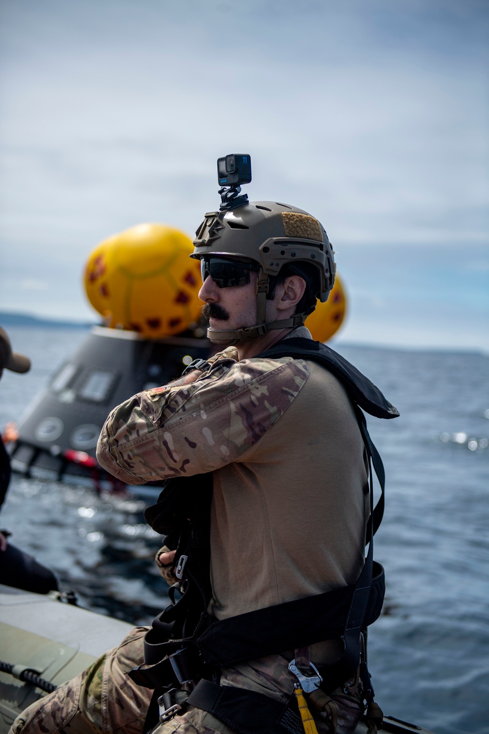 URT-12: NASA engineers and Sailors begin recovery-at-sea training