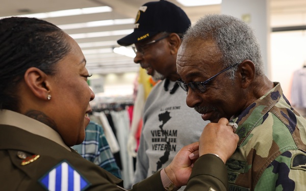 Fort Gregg-Adams AAFES hosts Vietnam War Pinning Ceremony
