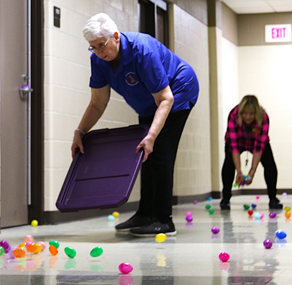 Mount Vernon Easter Egg Hunt Brings Illinois National Guard Families and Families of the Fallen Together