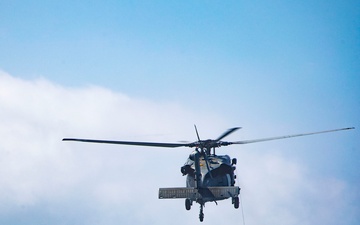 Sailors and NASA Astronauts conduct recovery drills for URT-12
