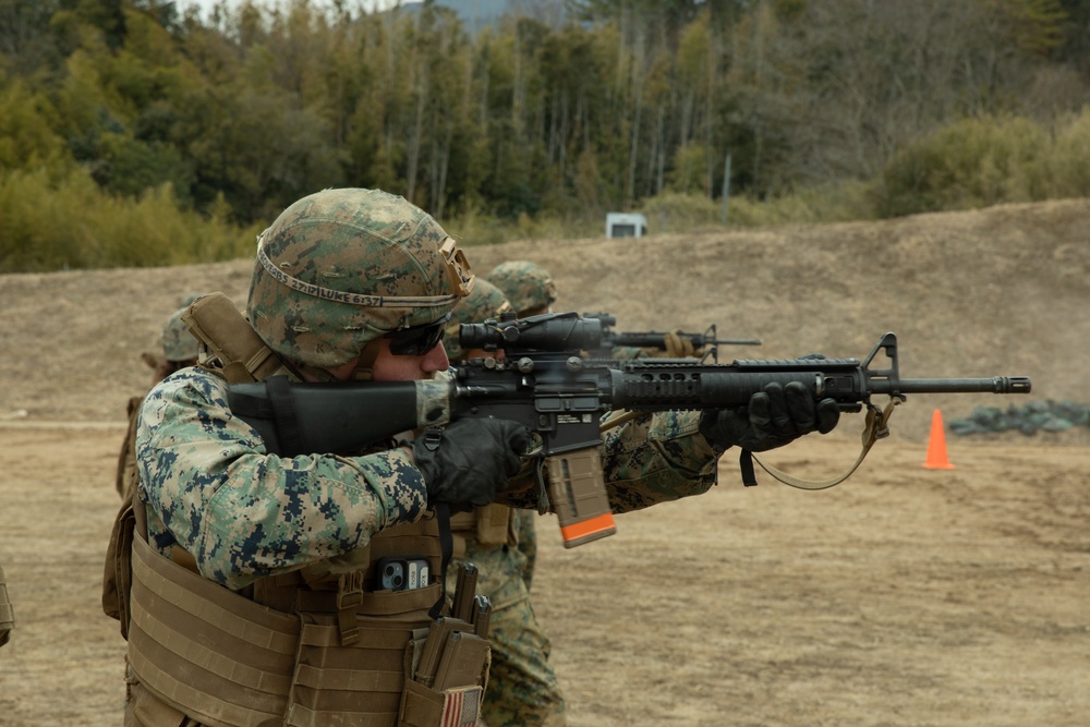 Northern Dragon 25: MCAS Iwakuni and 3rd SGX Marines shoot table five