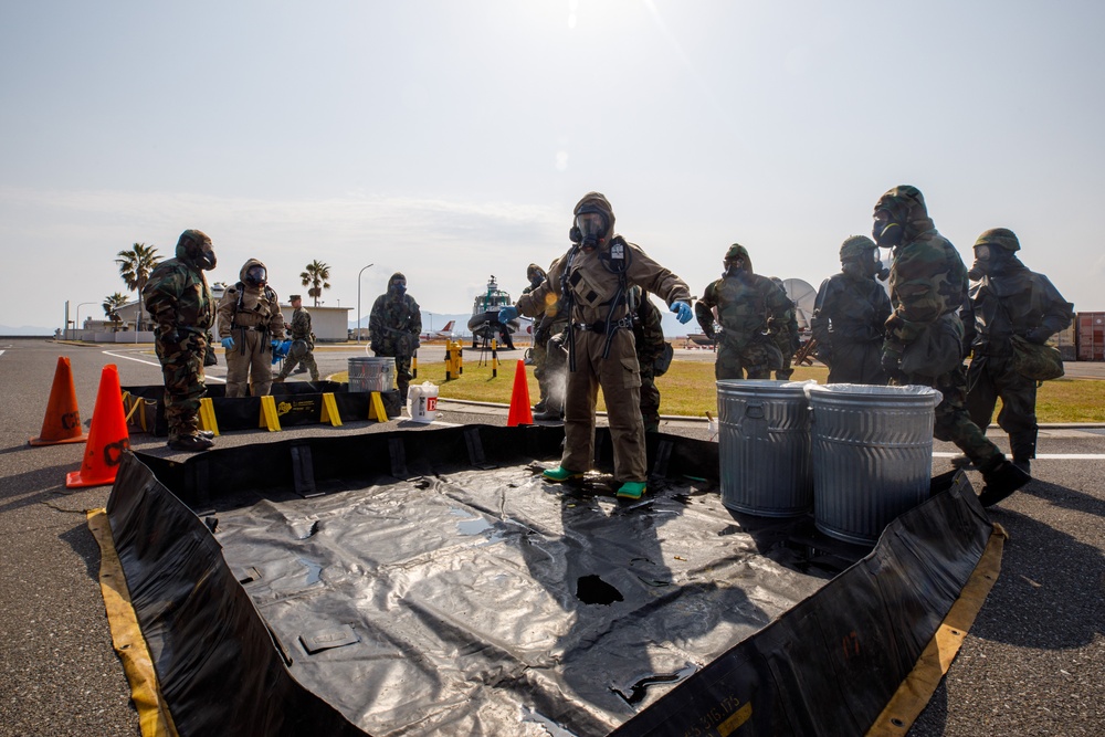 MCAS Iwakuni EOD and CBRN conduct chemical environment training with JGSDF