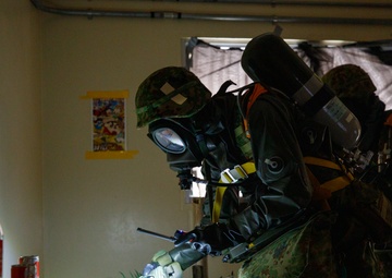 MCAS Iwakuni EOD and CBRN conduct chemical environment training with JGSDF