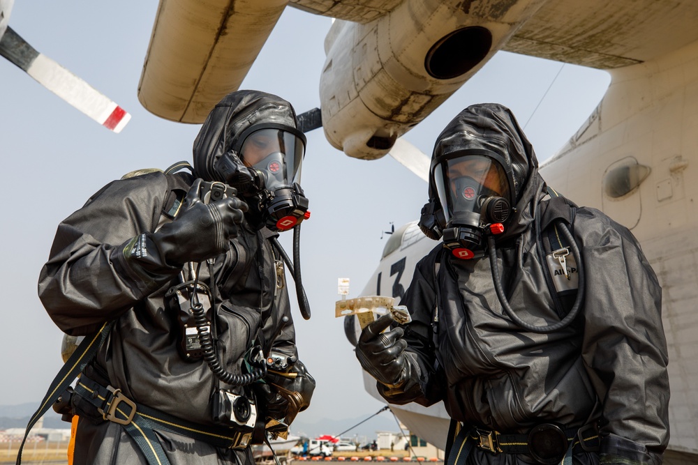 MCAS Iwakuni EOD and CBRN conduct chemical environment training with JGSDF