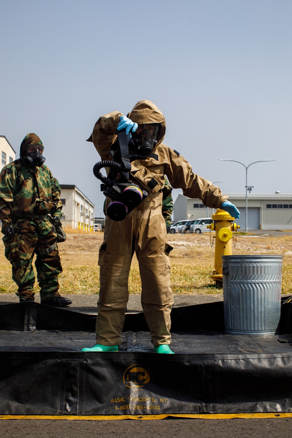 MCAS Iwakuni EOD and CBRN conduct chemical environment training with JGSDF
