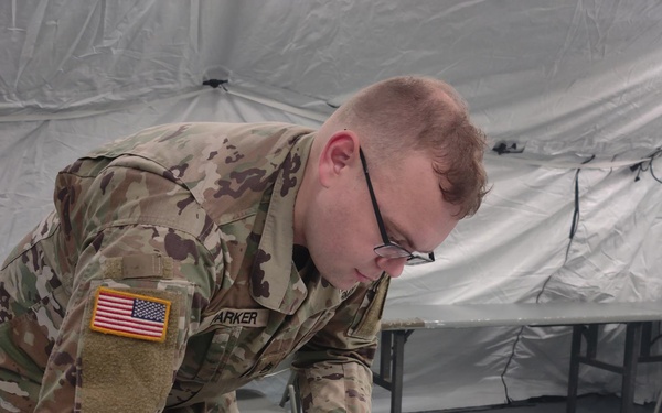 Vermont Guard Soldiers Install Airbeam Shelter