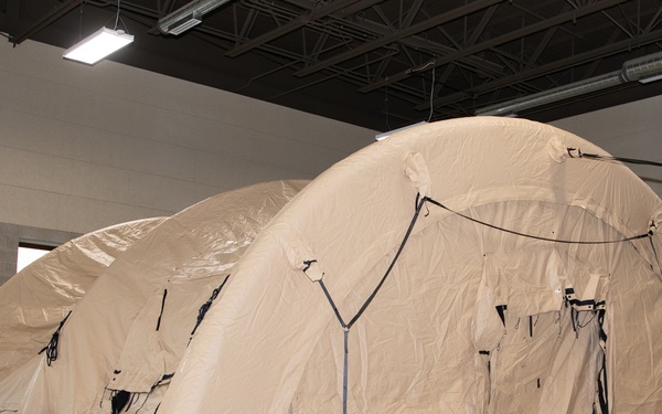 Vermont Guard Soldiers Install Airbeam Shelter