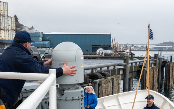 Coast Guard cutter crew hosts public tours in Kodiak, Alaska