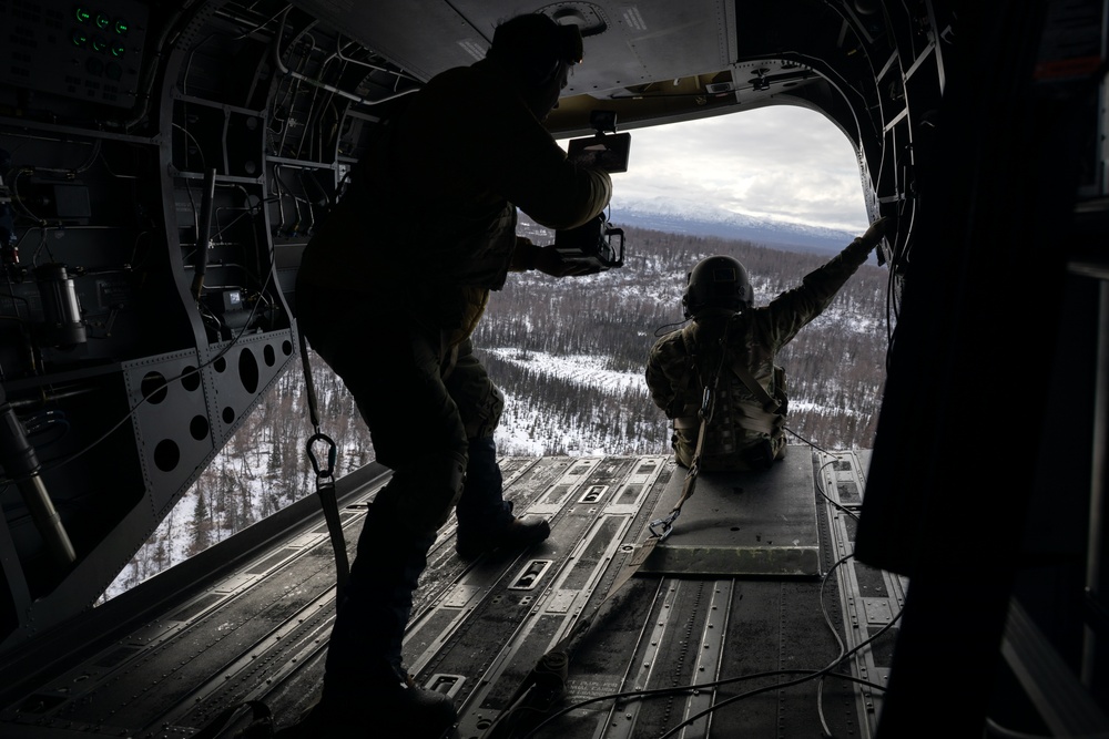 Documentary filmmakers showcase Alaska Army National Guard aviation