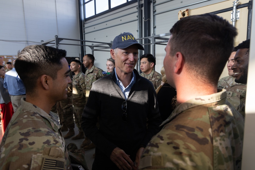 Senators Visit U.S. Soldiers in Estonia