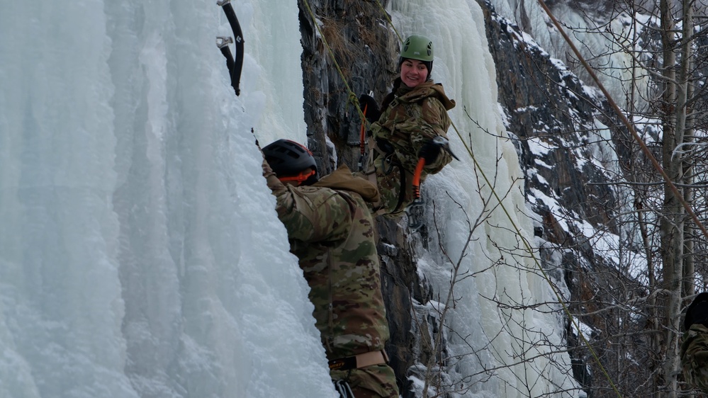 Medics on Ice: Arctic Angels Attend the Medical Mountaineering Course