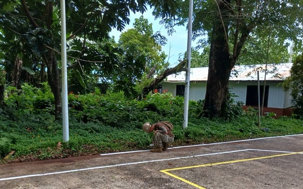 Det Pohnpei paints basketball courts