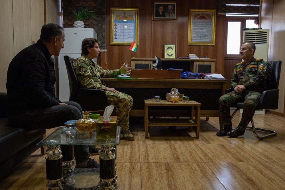 Coalition Advisor Meets with Peshmerga Director of General Administration