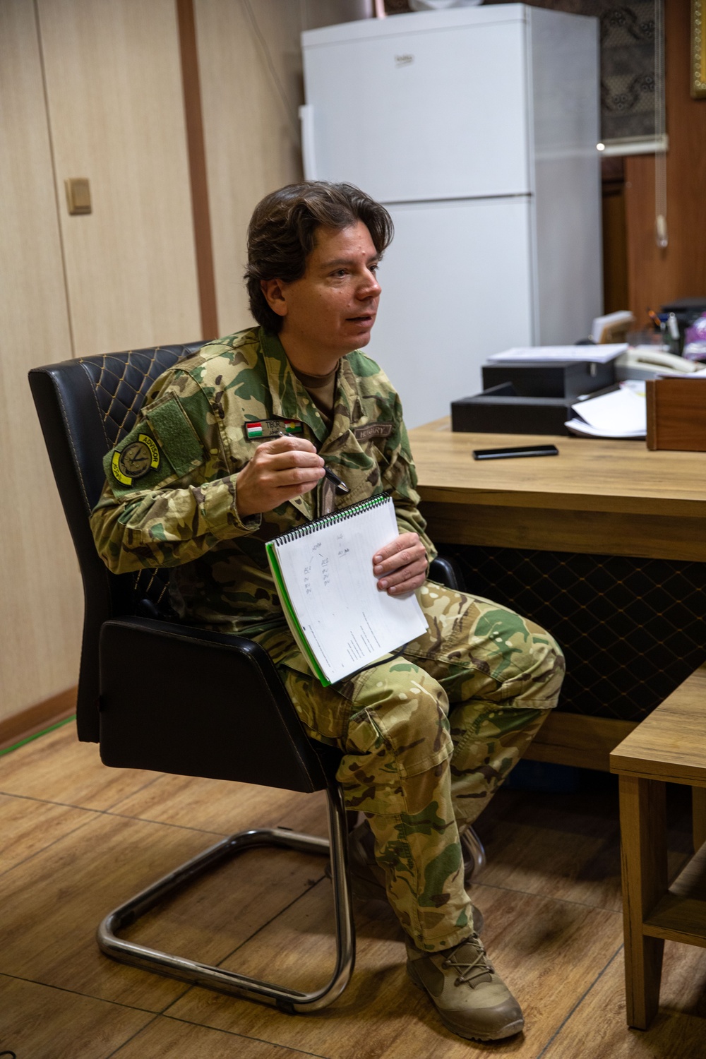 Coalition Advisor Meets with Peshmerga Director of General Administration