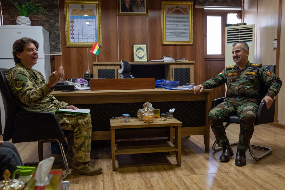 Coalition Advisor Meets with Peshmerga Director of General Administration