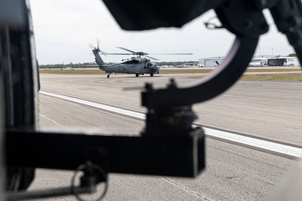 HSC-9 Conducts a Search and Rescue Training Exercise