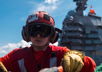 USS Gerald R. Ford Vertical Replensishment (VERTREP)