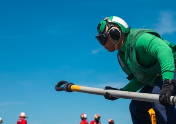 USS Gerald R. Ford Vertical Replensishment (VERTREP)