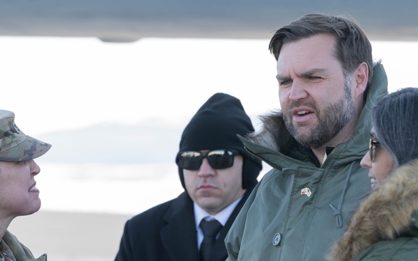 Vice President visits Pituffik Space Base