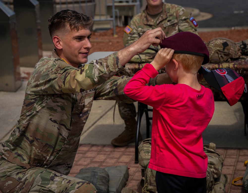 82nd Airborne Division Paratroopers Support The Carolina Hurricanes Military Appreciation Game Night