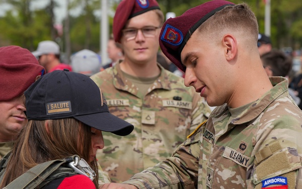 82nd Airborne Division Paratroopers Support The Carolina Hurricanes Military Appreciation Game Night