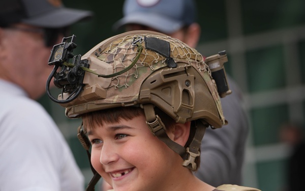 82nd Airborne Division Paratroopers Support The Carolina Hurricanes Military Appreciation Game Night