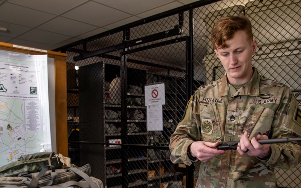 Best OC/T Competitor Disassembles M249 LMG