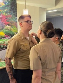 Navy Hospital Corpsmen assigned to Navy Medicine and Readiness Training Command-Fort Belvoir get pinned to Petty Officer Third Class.