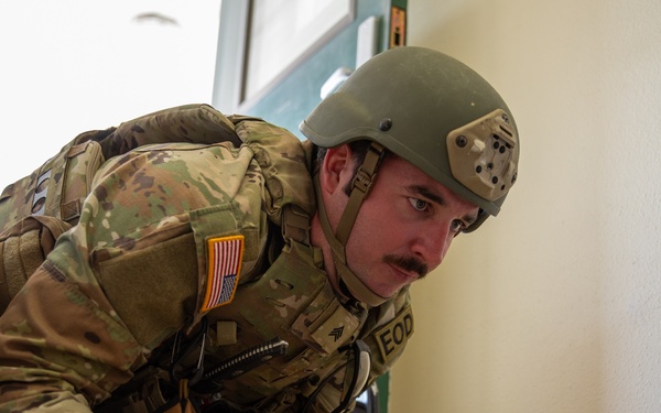 Explosive Ordnance Disposal techs train with interagency partners in Colorado Springs