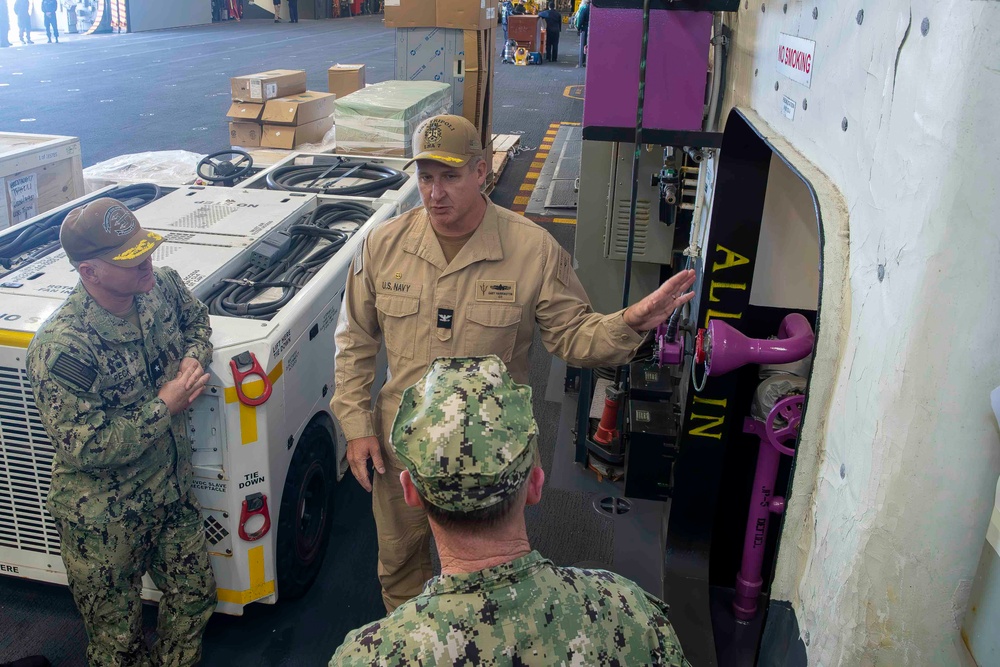 ESG 3 and Prospective ESG 7 commanders visit Tripoli