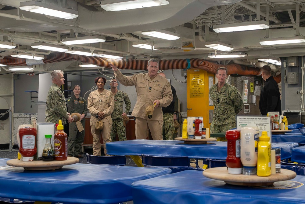 ESG 3 and Prospective ESG 7 commanders visit Tripoli