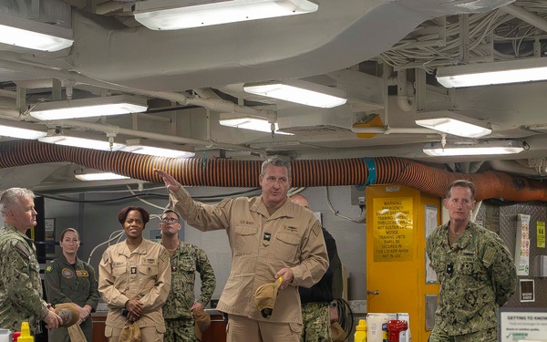 ESG 3 and Prospective ESG 7 commanders visit Tripoli