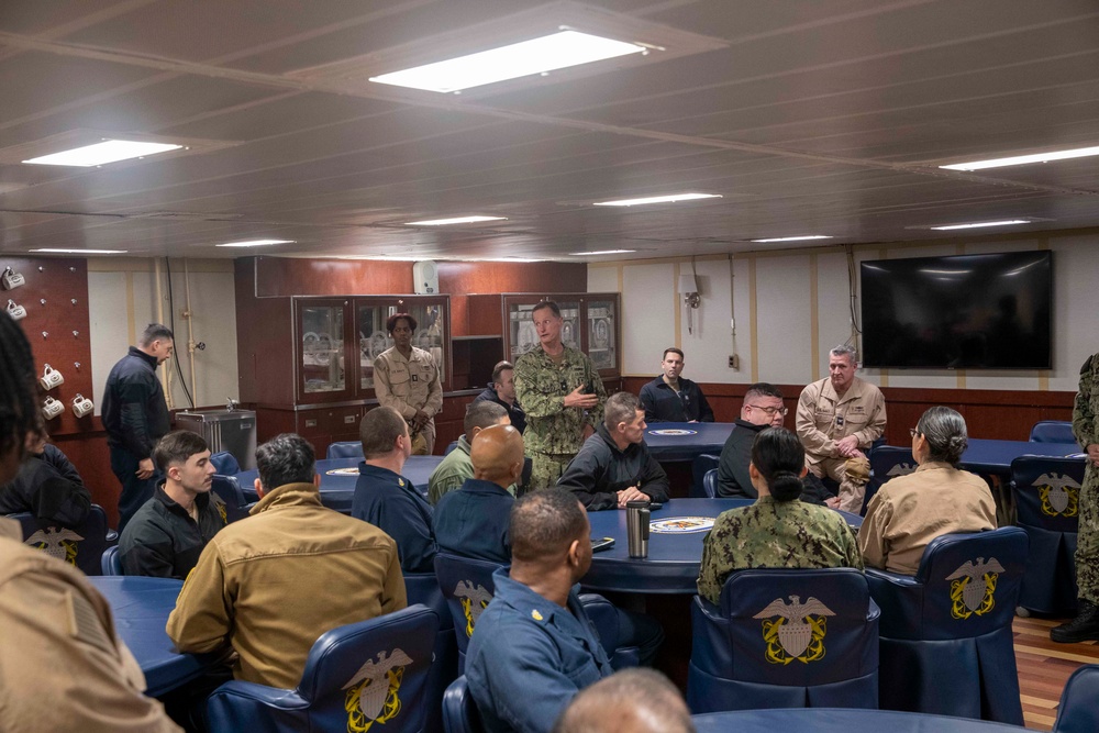 ESG 3 and Prospective ESG 7 commanders visit Tripoli