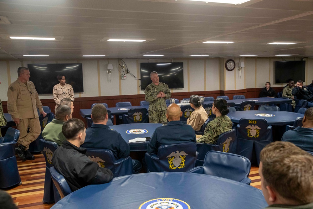 ESG 3 and Prospective ESG 7 commanders visit Tripoli