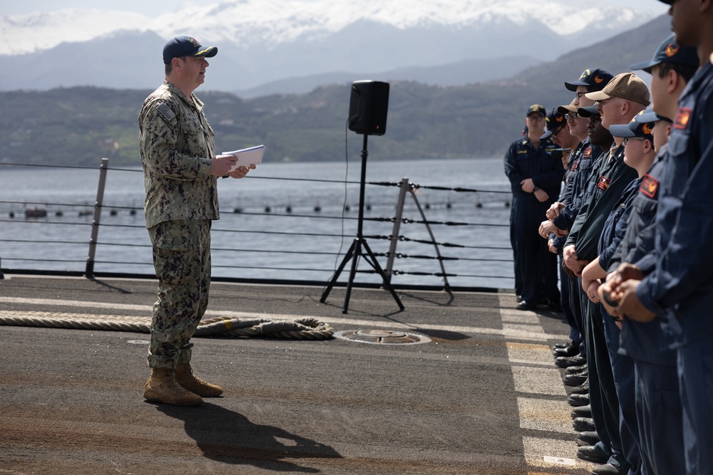 Destroyer Squadron (DESRON) 60 Key Officials Visit USS Oscar Austin (DDG 79)